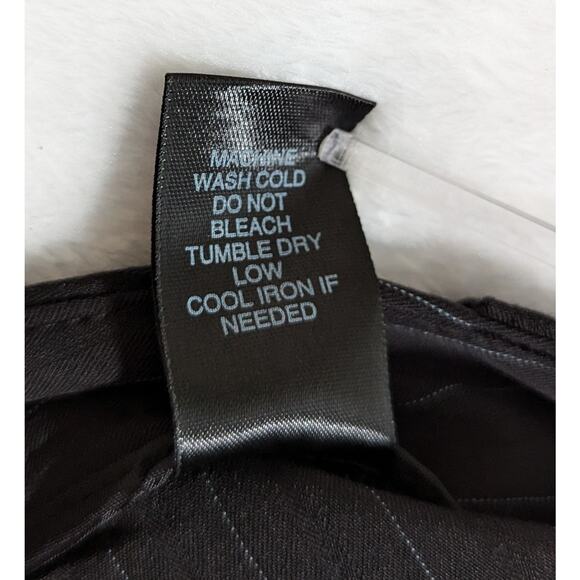 Avenue dress pants Sz 16 pinstripe NWT W 39" Hips 46" Ins 30.5"Width hem 22" - Picture 6 of 6